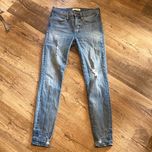Madewell Denim - Madewell 9” High Rise Skinny Jeans 26
